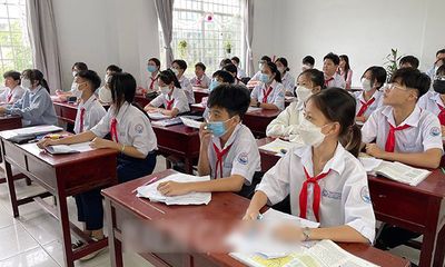 Kiên Giang: Học sinh lớp 11đột ngột bị hoãn thi cuối kỳ