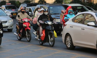 Người dân các tỉnh trở lại Hà Nội sau kỳ nghỉ Tết Quý Mão 2023