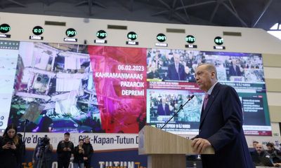 Tổng thống Thổ Nhĩ Kỳ thị sát khu vực gần tâm chấn động đất 