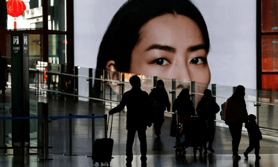 Trung Quốc ghi nhận gần 40 triệu lượt xuất nhập cảnh trong hai tháng