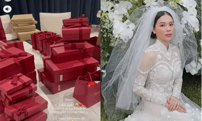Phillip Nguyễn tự tay gói quà tặng khách mời dự đám cưới