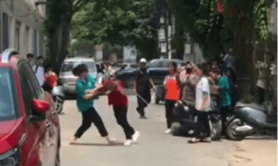 Nghệ An: Tạm đình chỉ học với 3 nữ sinh lớp 9 đánh nhau giữa đường phố
