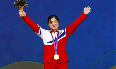 Vận động viên Triều Tiên đánh bại nhà vô địch thế giới, phá 8 kỷ lục để giành huy chương vàng ASIAD 19