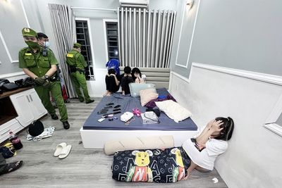 Phát hiện nhóm thanh niên tổ chức “tiệc trắng” tại một căn hộ đi thuê ở An Giang