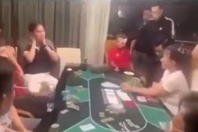 Vụ doanh nhân, golfer đánh bạc Poker ở Vĩnh Phúc: Danh tính 21 người bị khởi tố