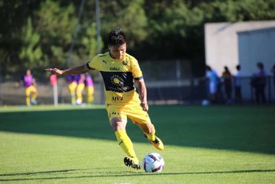 HLV Pau FC chỉ ra điểm yếu của Quang Hải