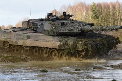 Thủ tướng Đức xác nhận đã bàn giao xe tăng Leopard 2 cho Ukraine