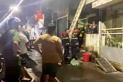 Tiền Giang: Hỏa hoạn thiêu rụi căn nhà trong hẻm tối mùng 5 Tết