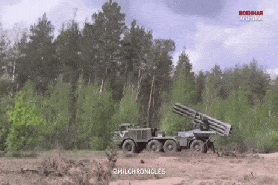 Tin thế giới - Video: Pháo phản lực BM-27 Uragan của Nga khai hỏa ở Ukraine