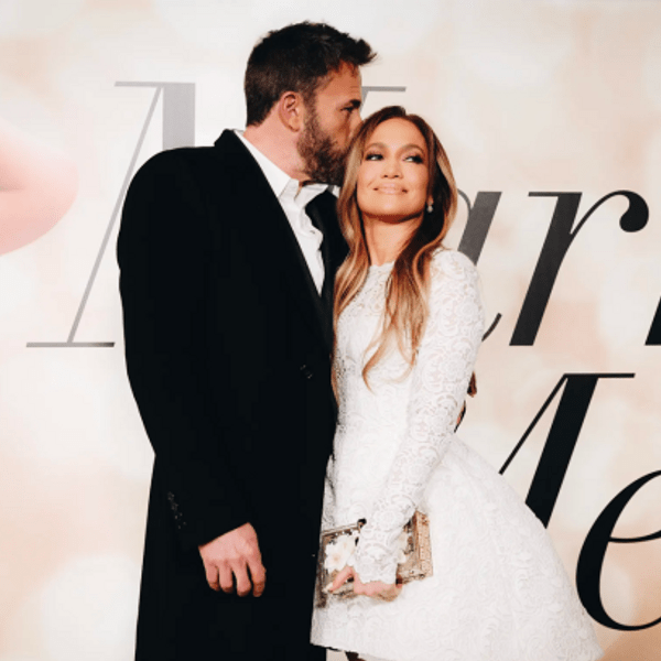 Ca sĩ Jennifer Lopez và tài tử Ben Affleck kết hôn